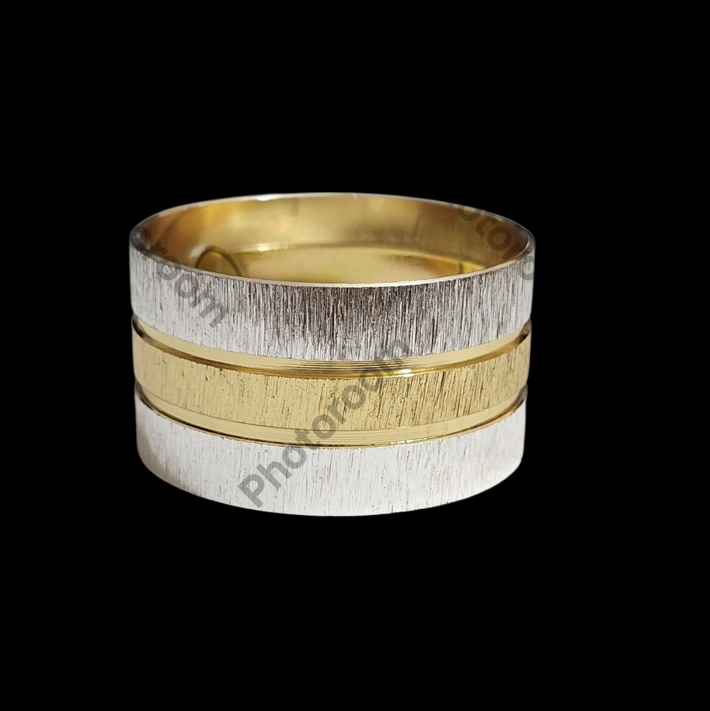 Vintage Wm. A. Rogers Silver and Gold Napkin Rings Set Of 4  1960s